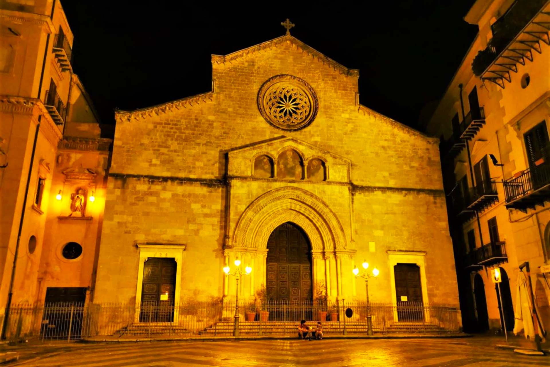 church of San Francesco in Palermo at night
