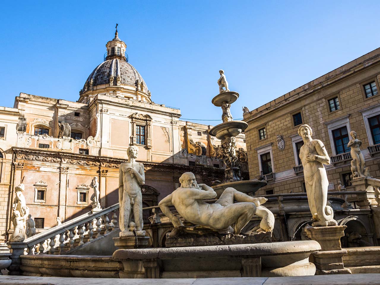 statues of the Fontana Pretoria in Piazza della Vergona in Palermo